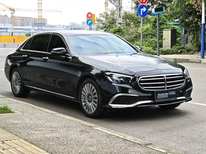 Mercedes-Benz E-Class 2022 Model E 300 L Fashion Model sedan – фото 3