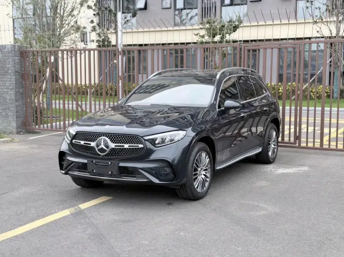 Mercedes-Benz GLC 2023 Model Facelift GLC 300 L 4MATIC Dynamic Model 5 seat – фото 1