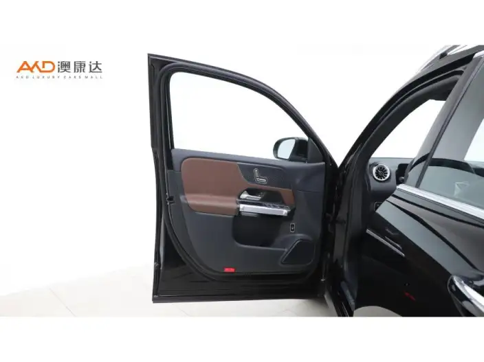Mercedes-Benz GLB 2024 Model Facelift GLB 220 Dynamic Model – фото 9