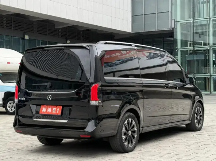 Mercedes-Benz V-Class 2024 Model V 300 Premium Edition – фото 6