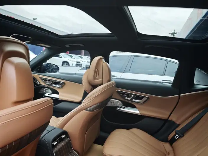 Mercedes-Benz E-Class 2024 Model E 300 L Luxury Model sedan – фото 9