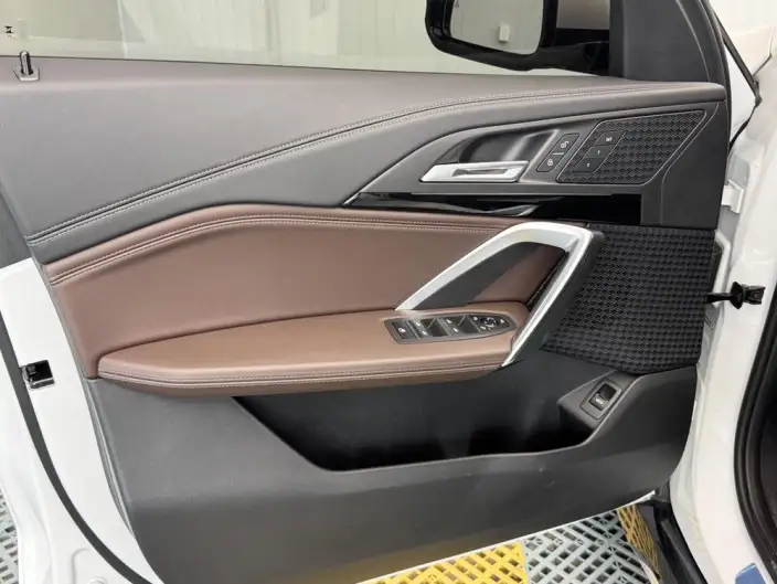BMW X1 2023 Model sDrive20Li X Design Set – фото 10