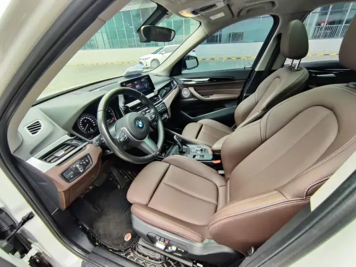 BMW X1 2021 Model sDrive25Li Leading Model – фото 8