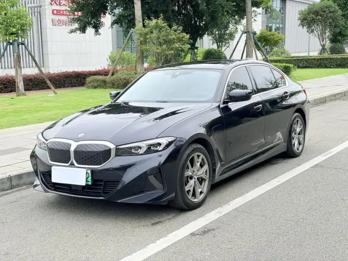 BMW i3 2025 Model eDrive35L – фото 1