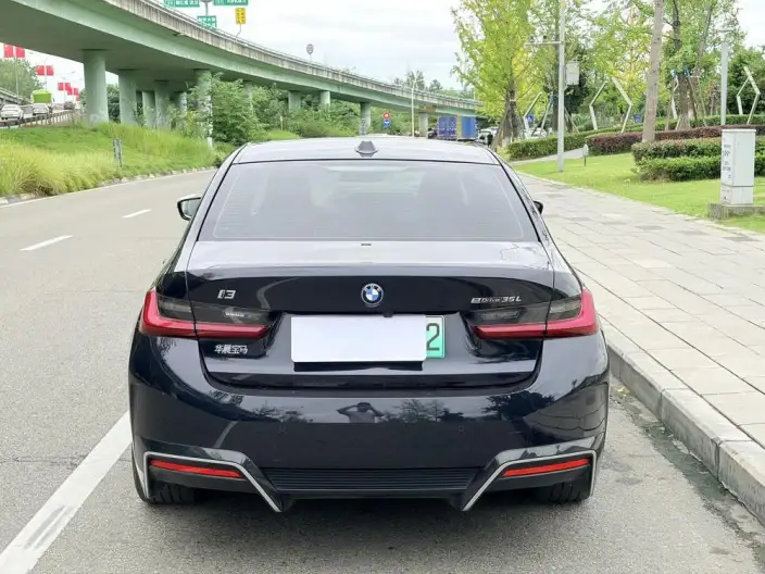 BMW i3 2025 Model eDrive35L – фото 5
