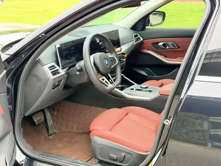 BMW i3 2025 Model eDrive35L – фото 10