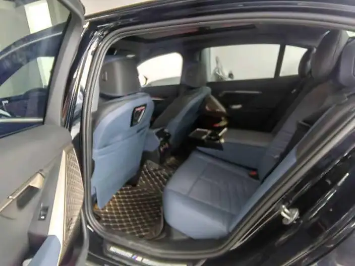 BMW 5 Series 2024 Model 530Li Exclusive Model M Sports Set – фото 9