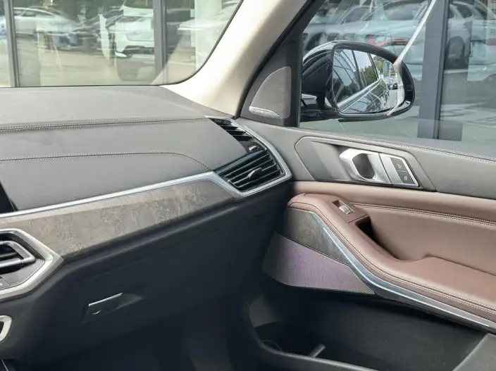 BMW X5 2022 Model xDrive 30Li Exclusive Model M Sports Set – фото 8