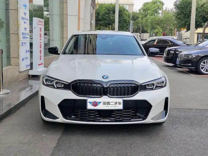 BMW 3 Series 2025 Model 330Li M Sports Night Set – фото 2