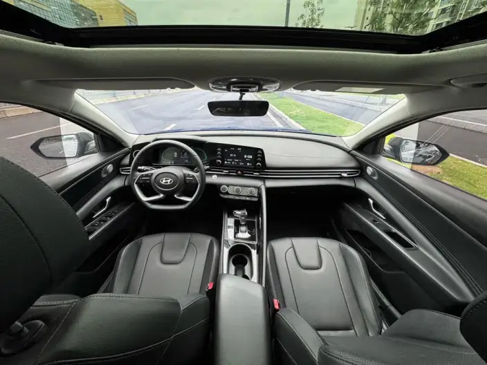 Hyundai Ioniq 2023 Model 1.5L CVT GLX Elite Edition – фото 8