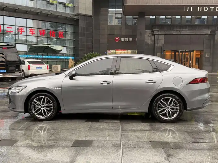 BYD Qin PLUS DM 2021 Model DM-i 55KM Flagship Model – фото 3