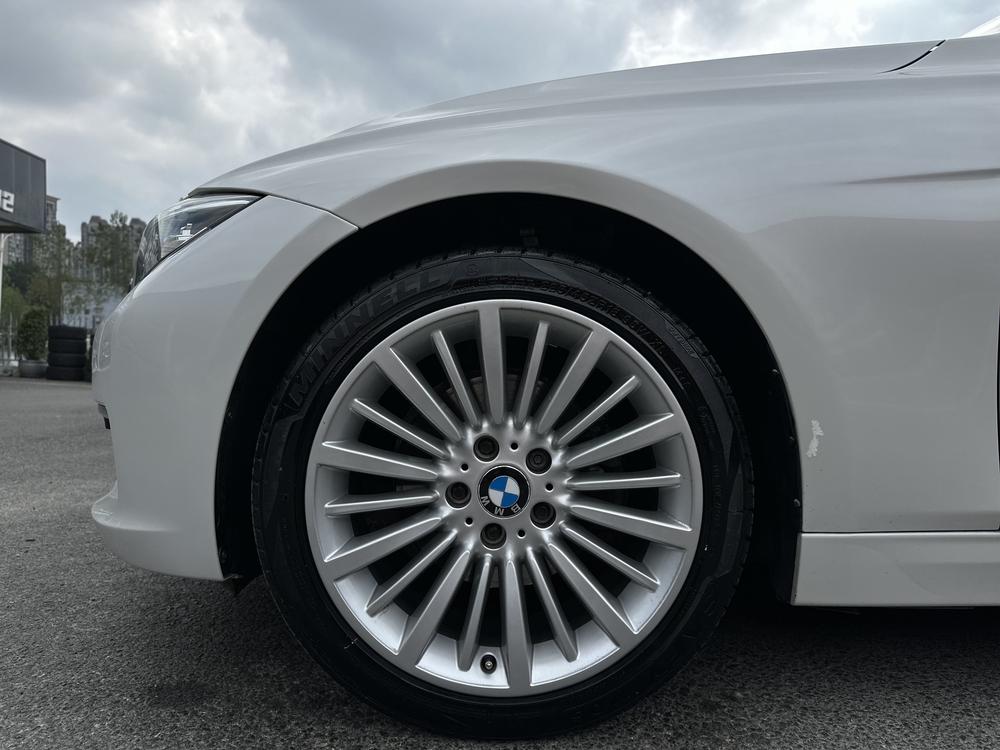 BMW 3 Series 2018 320Li Style – фото 4