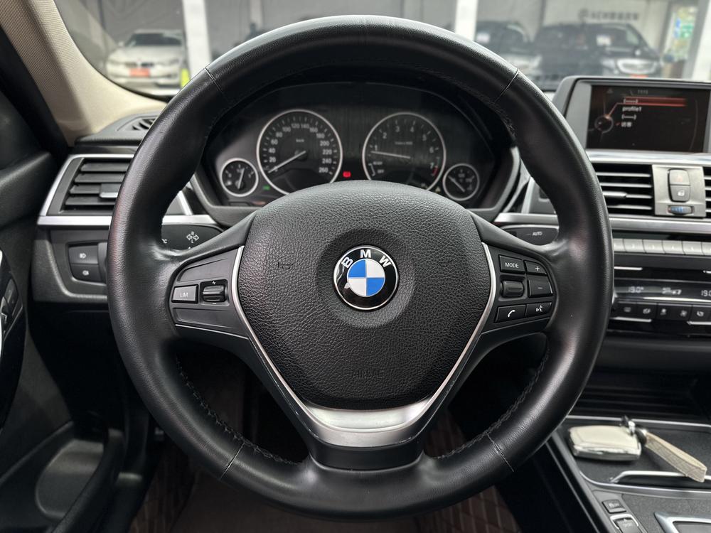 BMW 3 Series 2018 320Li Style – фото 14