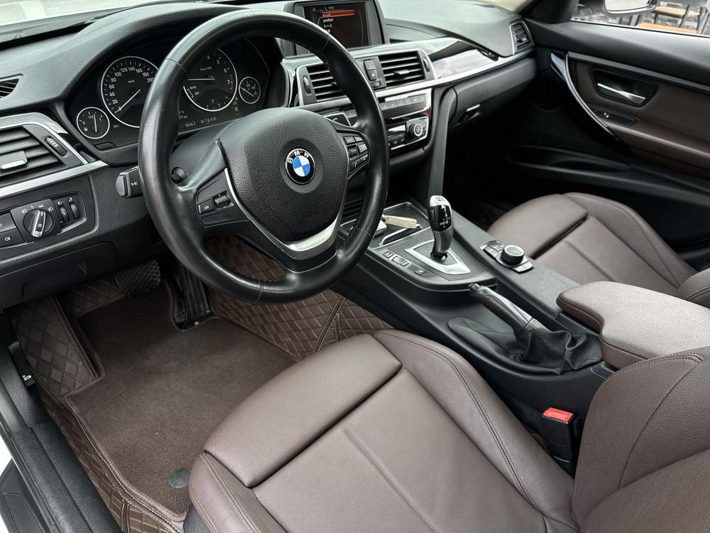 BMW 3 Series 2018 320Li Style – фото 17