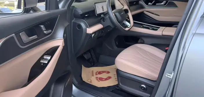 Chery Tiggo 8L 2024 Model 2.0T Automatic Premium Edition – фото 10