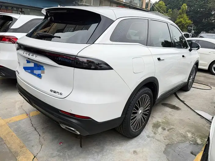 Chery Tiggo 8L 2024 Model 2.0T Automatic Deluxe Edition