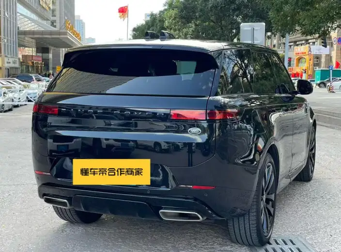 Range Rover Sport 2023 Model 3.0 L6 First Edition Edition – фото 8
