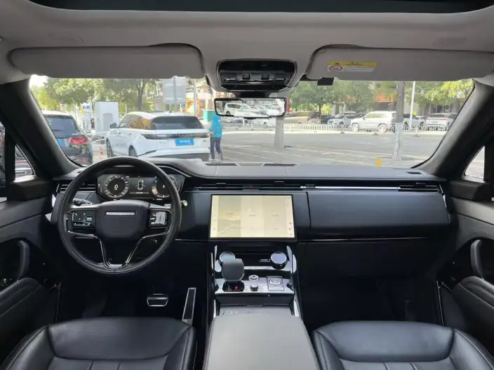 Range Rover Sport 2023 Model 3.0 L6 First Edition Edition – фото 9