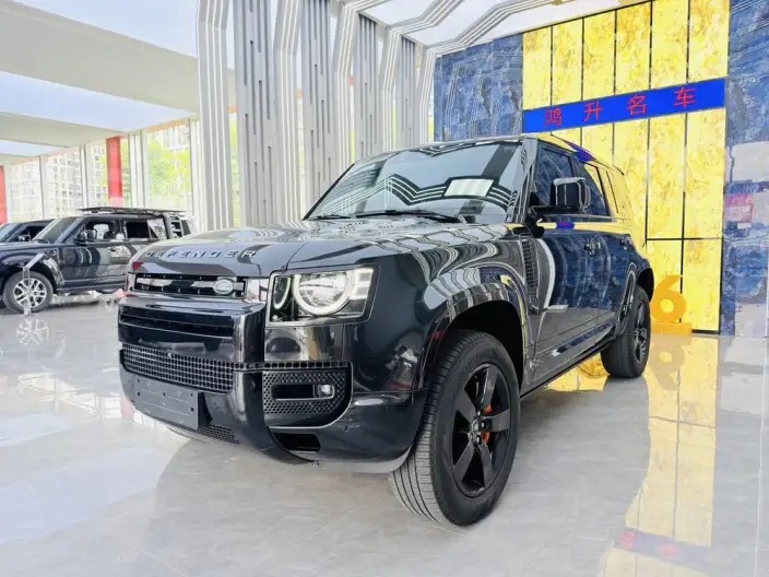 Land Rover Defender 2024 Model 110 3.0T P400 XS