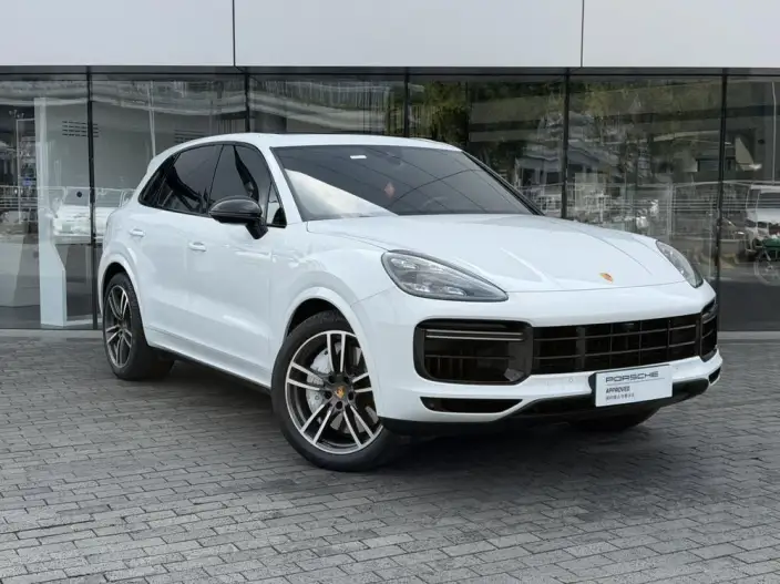 Cayenne 2020 Model Cayenne Turbo 4.0T – фото 3