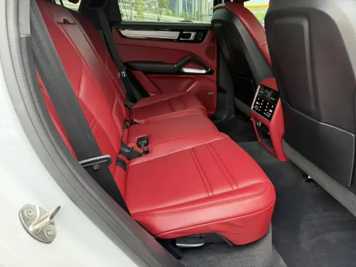 Cayenne 2020 Model Cayenne Turbo 4.0T – фото 9