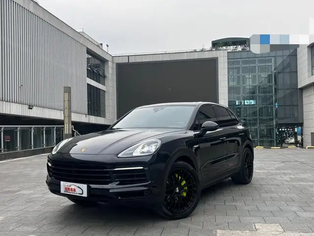 Cayenne E-Hybrid 2022 Model Cayenne E-Hybrid 2.0T Platinum edition – фото 1