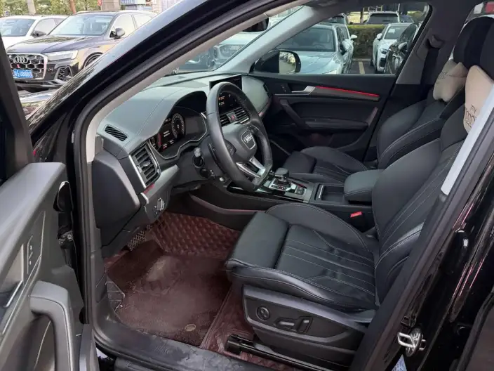 Audi Q5L 2022 Model 40T Luxury Dynamic Model – фото 9