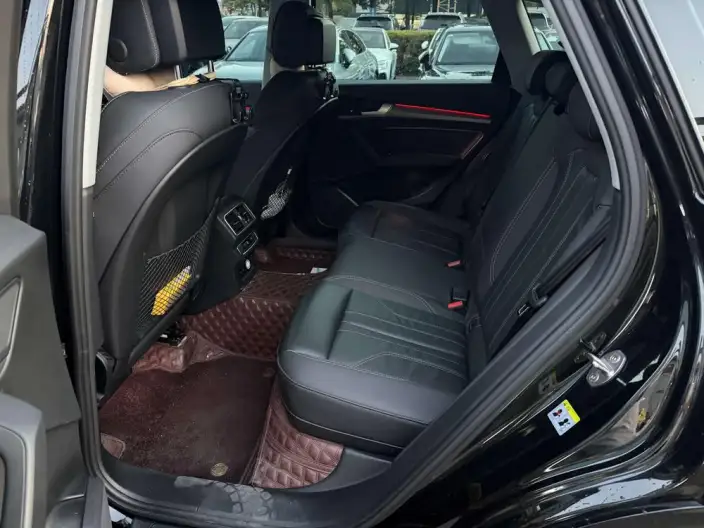 Audi Q5L 2022 Model 40T Luxury Dynamic Model – фото 10