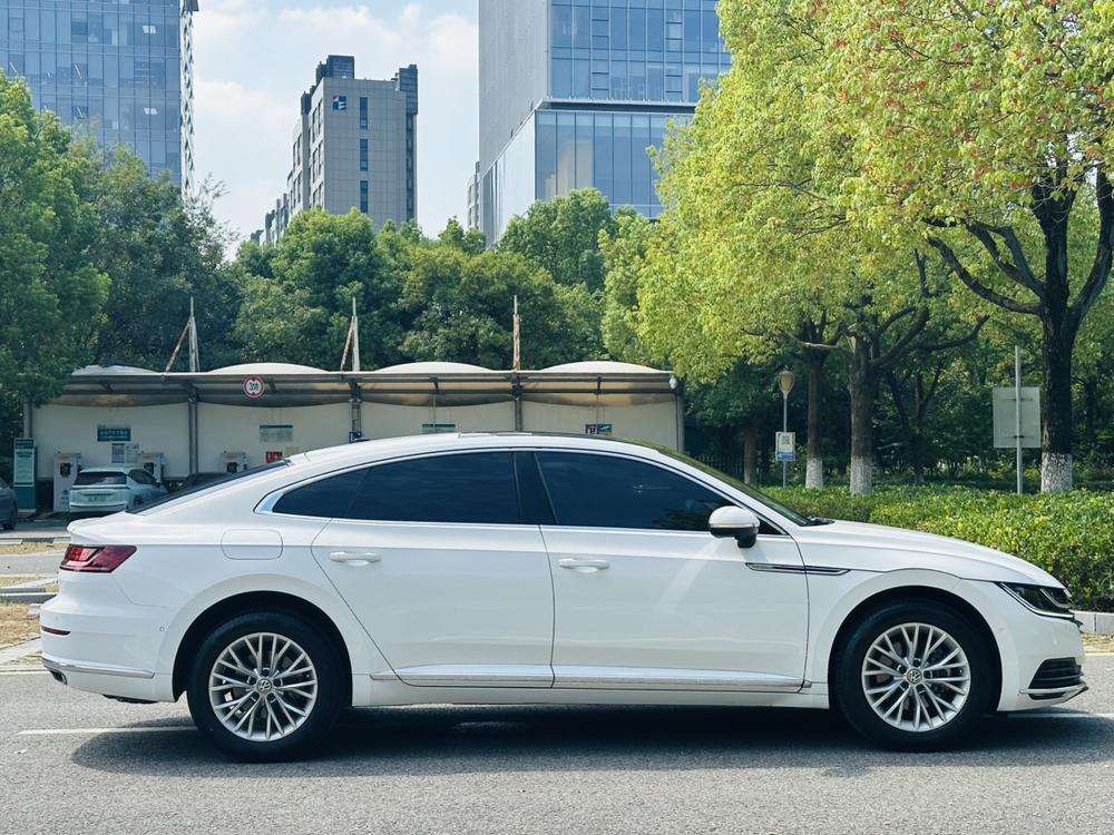 Volkswagen CC Модель 2019 года 330TSI Charm Style Edition Country VI – фото 8