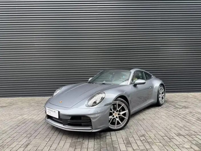 PORSCHE 911 2025 Model Carrera 3.0T