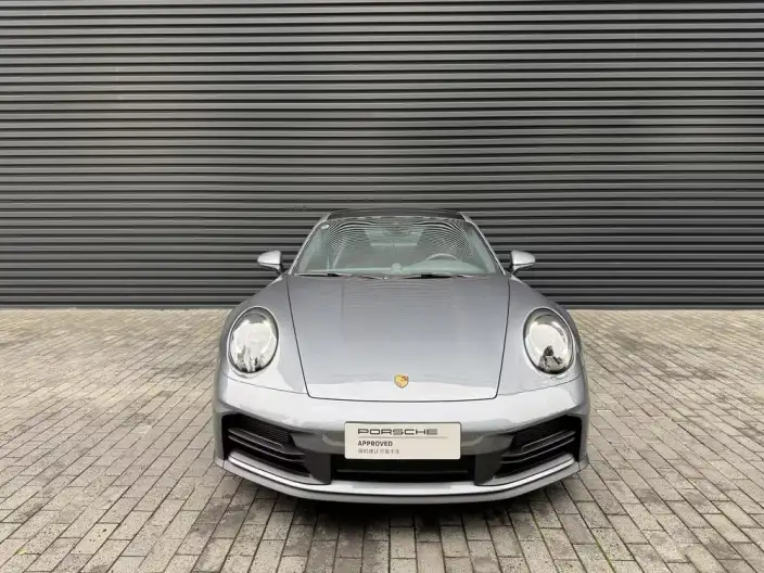 PORSCHE 911 2025 Model Carrera 3.0T