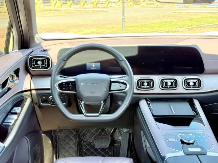 Chery Tiggo 9 2025 Model 2.0T AT 2WD Exclusive Edition – фото 10