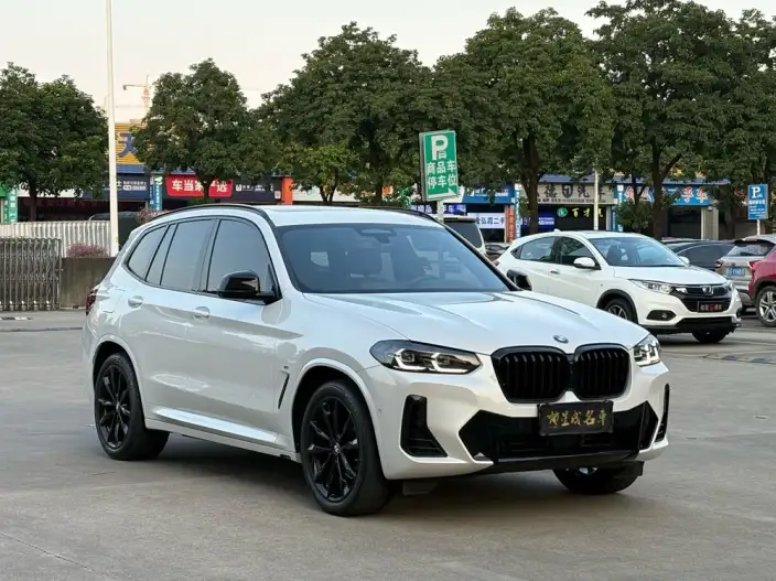 BMW X3 2023 Model xDrive30i Exclusive Model M Night Set – фото 3