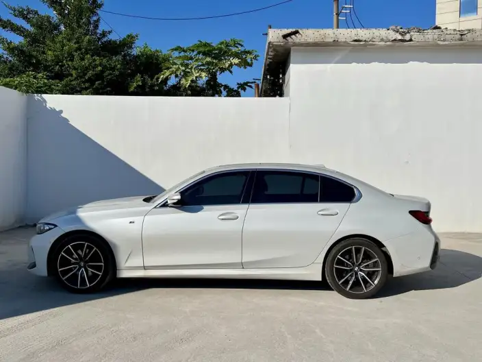 BMW 3 Series 2023 Model 325Li M Sports Set – фото 3