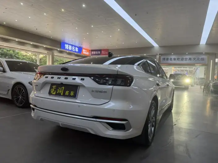 Ford Mondeo 2023 Model EcoBoost 245 Luxury Model – фото 6