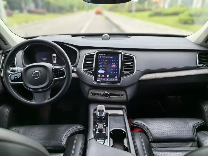 Volvo XC90 2023 Model B6 Smart Elegance Deluxe Edition 7 seat – фото 7