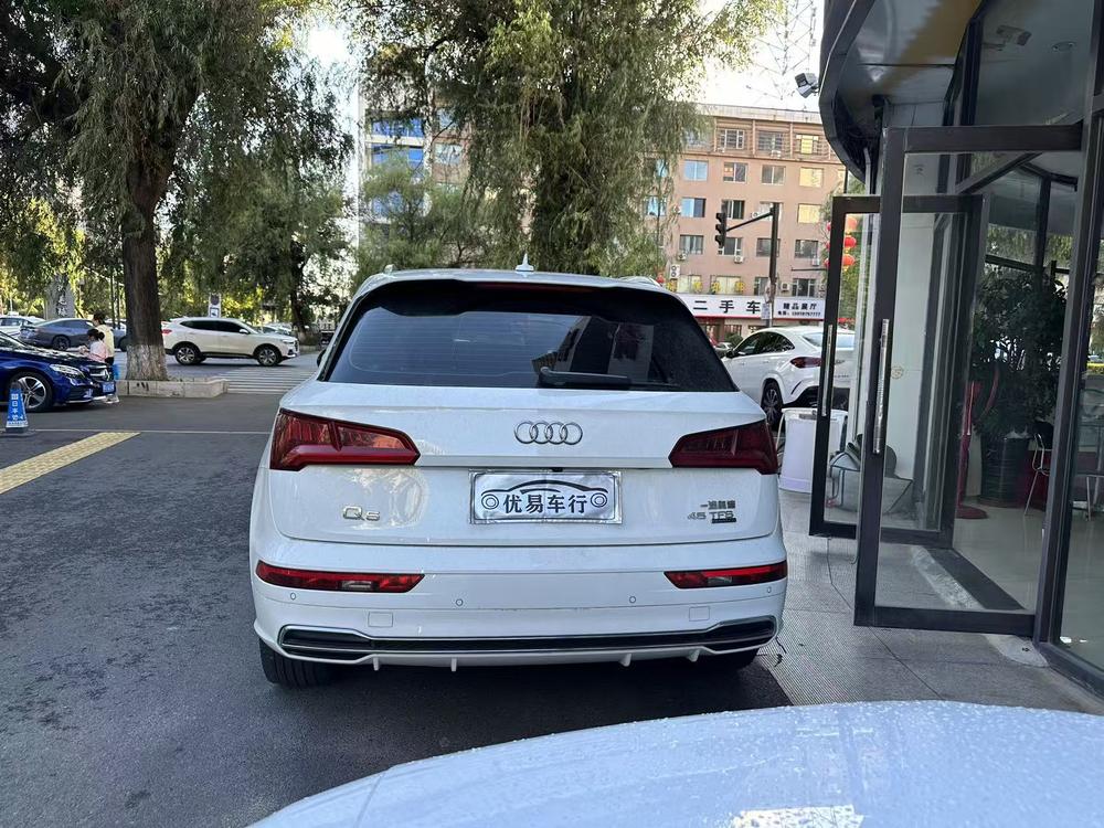Audi Q5L Модель 2020 года 45 TFSI Exclusive Спорт тип – фото 5