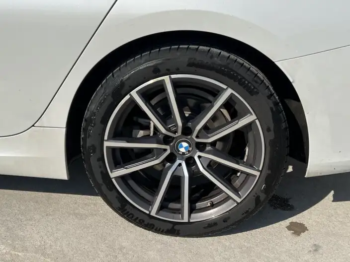 BMW 3 Series 2023 Model 325Li M Sports Set – фото 6