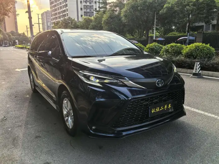 Granvia 2024 Model Intelligent Hybrid 2.5L 2WD Comfort Edition – фото 3