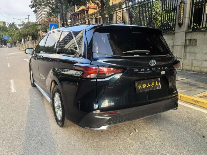 Granvia 2024 Model Intelligent Hybrid 2.5L 2WD Comfort Edition – фото 4