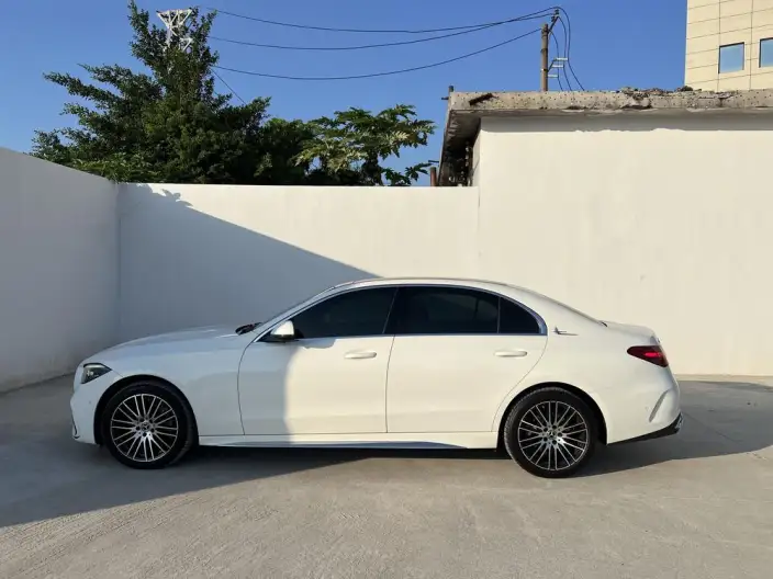 Mercedes-Benz C-Class 2023 Model C 260 L Sports Edition – фото 3