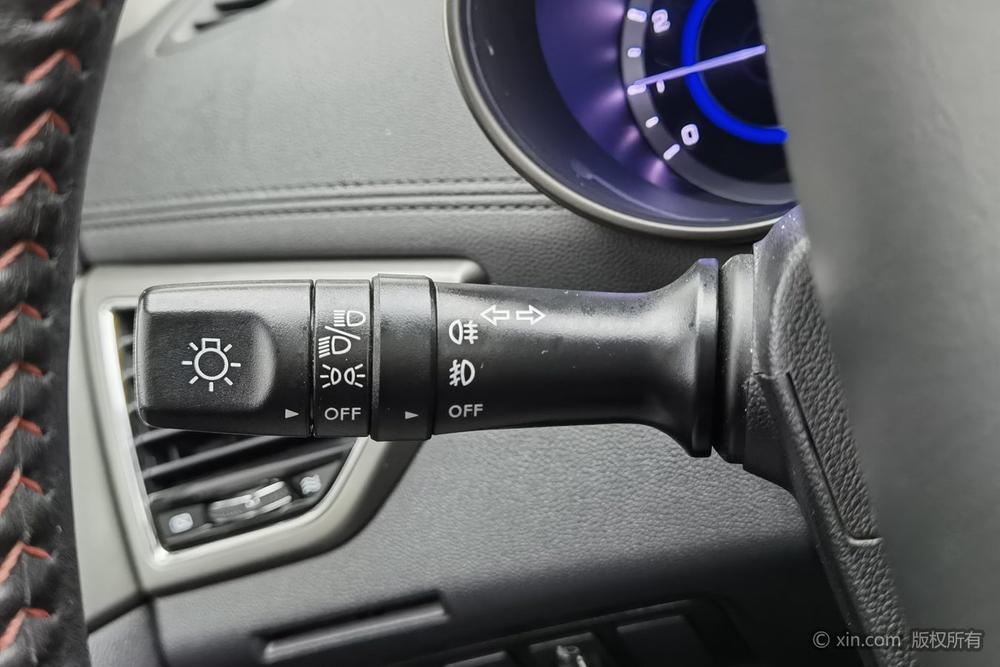 Changan Eado XT 2016 1.6L Automatic Jun Cool – фото 16