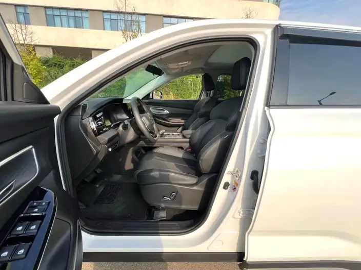 Changan X7 PLUS 2024 Model 1.5T DCT Noble Model 7 seat – фото 8