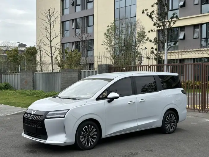 Xingguang 730 PHEV 2025 Model 125km Luxury Model