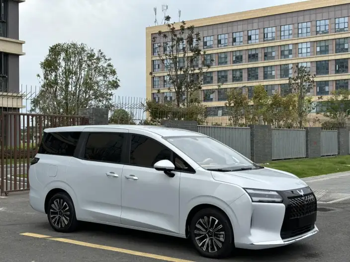 Xingguang 730 PHEV 2025 Model 125km Luxury Model