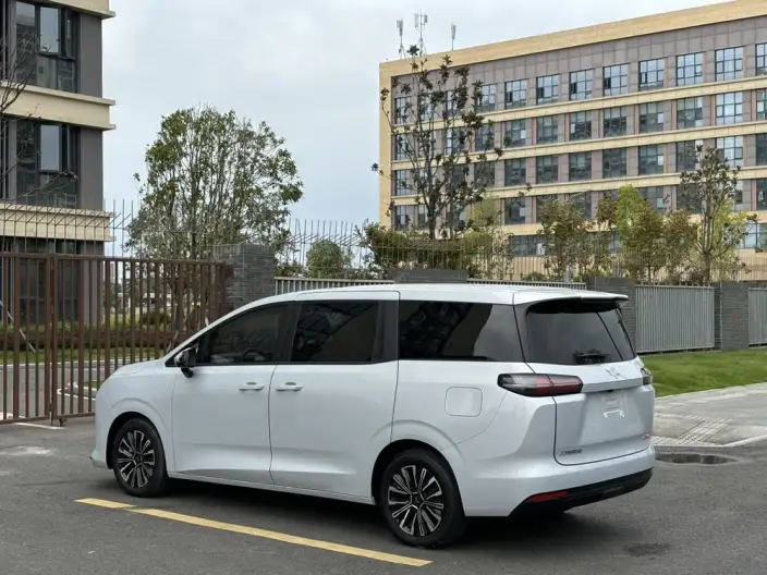 Xingguang 730 PHEV 2025 Model 125km Luxury Model – фото 5