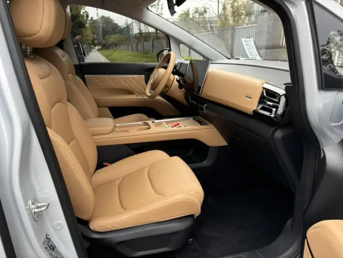 Xingguang 730 PHEV 2025 Model 125km Luxury Model – фото 10