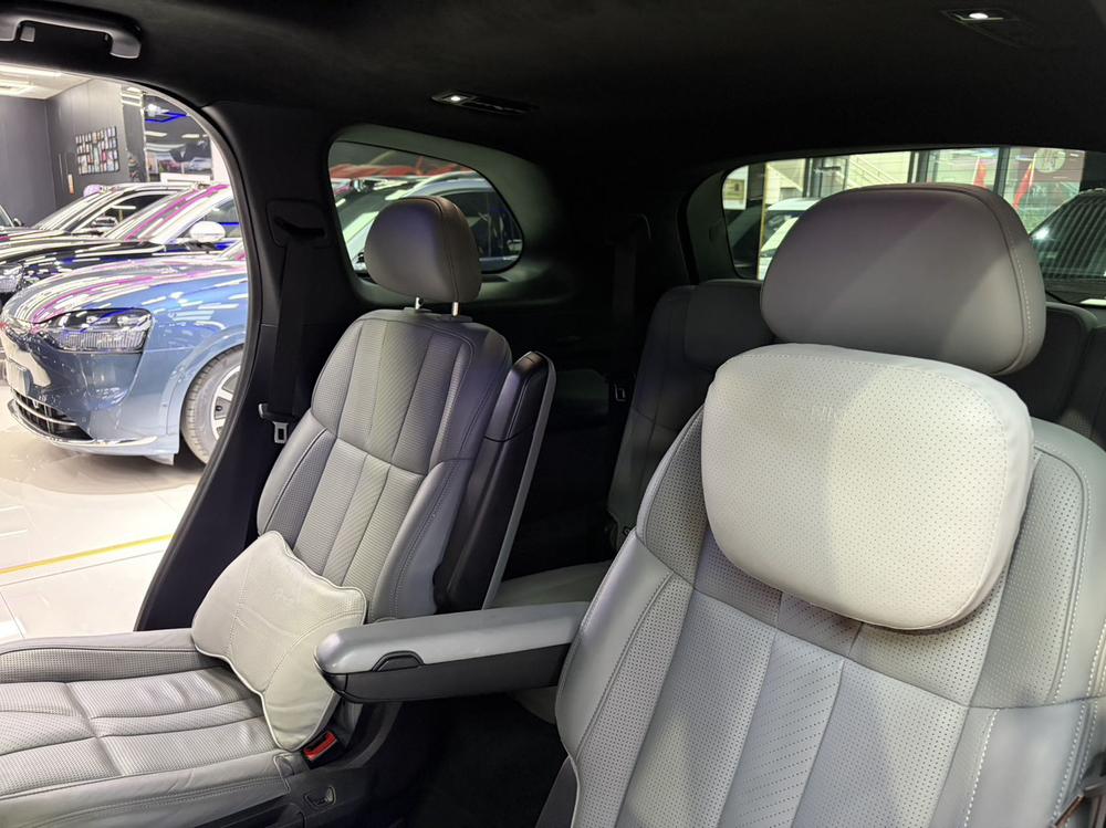 NIO ES8 2020 415km Signature 6-seat – фото 11