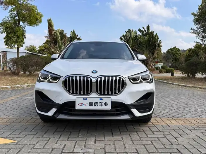 BMW X1 2022 Model sDrive25Li Leading Model – фото 2