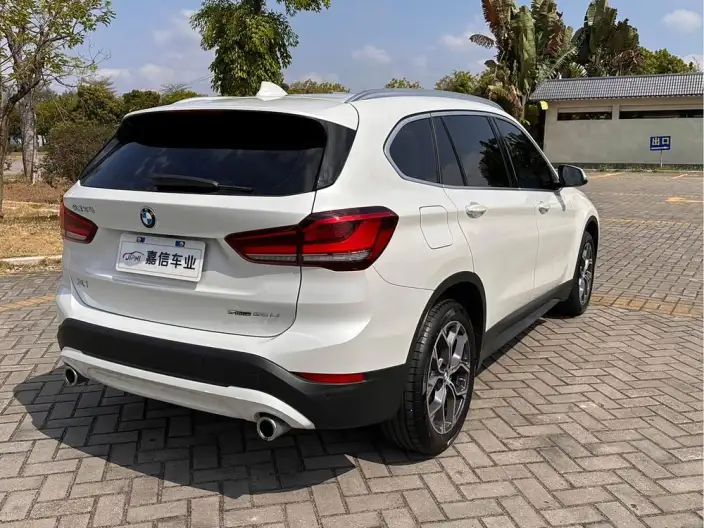 BMW X1 2022 Model sDrive25Li Leading Model – фото 6